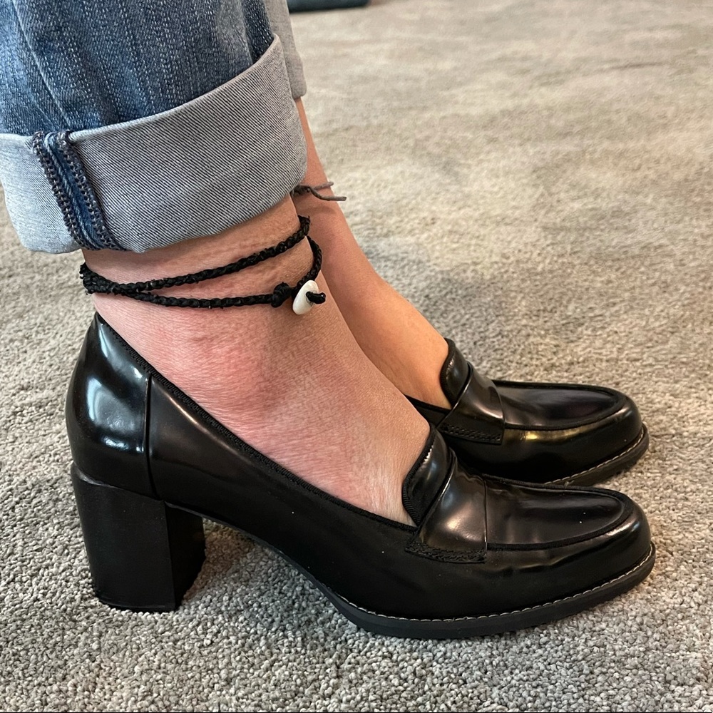 Never worn Clark’s Chunky Heel Loafers!